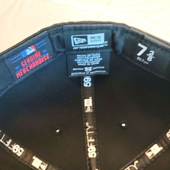 Chicago White Sox Fitted Hat - Picture 8 of 9